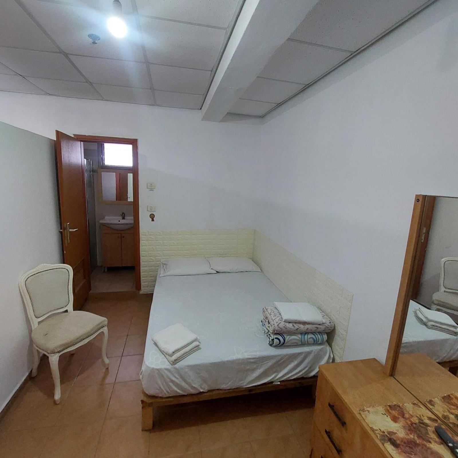 Star Guest- House Hotell Or Yehuda Exteriör bild