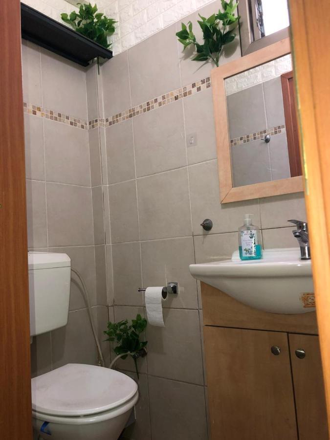 Star Guest- House Hotell Or Yehuda Exteriör bild
